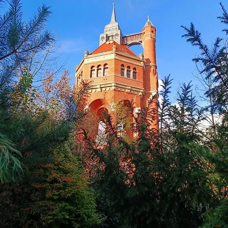 Tinyhouse Under Watertower Feriehus *