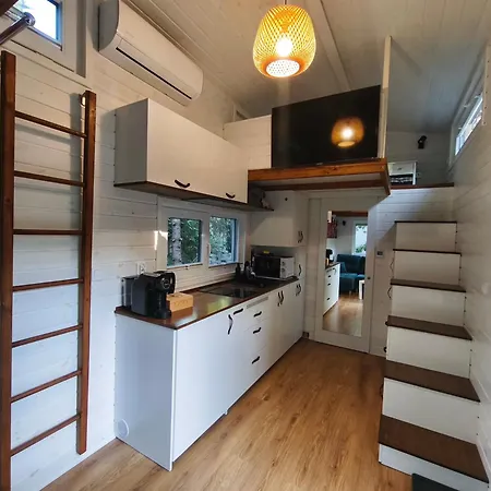 度假居 Tinyhouse Under Watertower